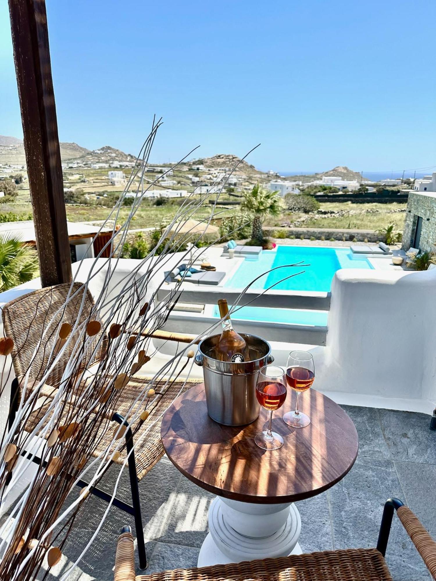 Myconian Theros Luxury Suites Ano Mera Esterno foto